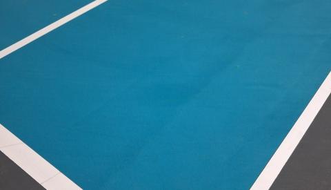 J-3. Méfiez-vous des courts qui dorment. 